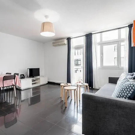 Praia De Quarteira, Algarve, T1 Apartment *